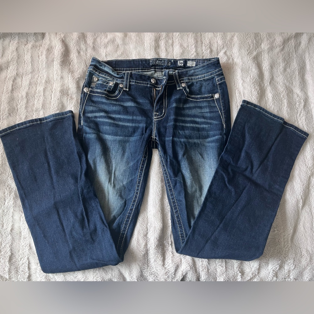 Miss me jeans low rise/boot cut size 30/ inseam 33 1/2.